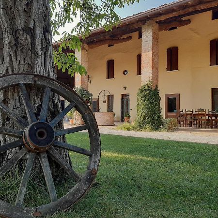 B&B Santa Cristina Монтикьяри Экстерьер фото