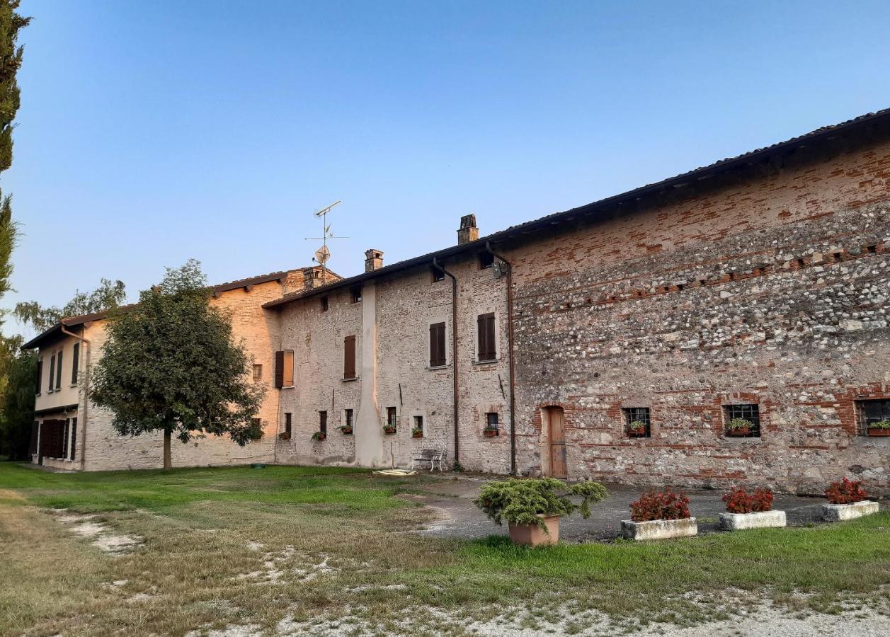 B&B Santa Cristina Монтикьяри Экстерьер фото