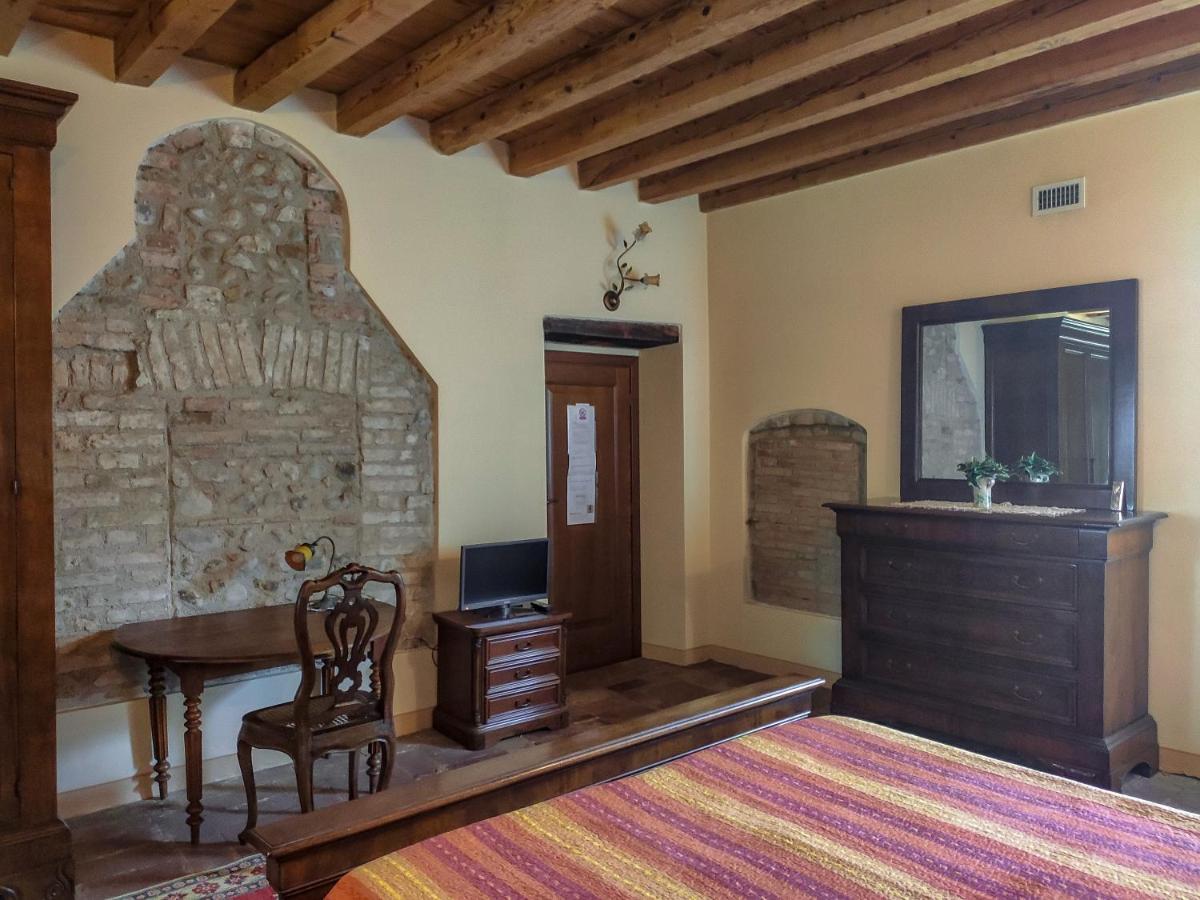 B&B Santa Cristina Монтикьяри Экстерьер фото