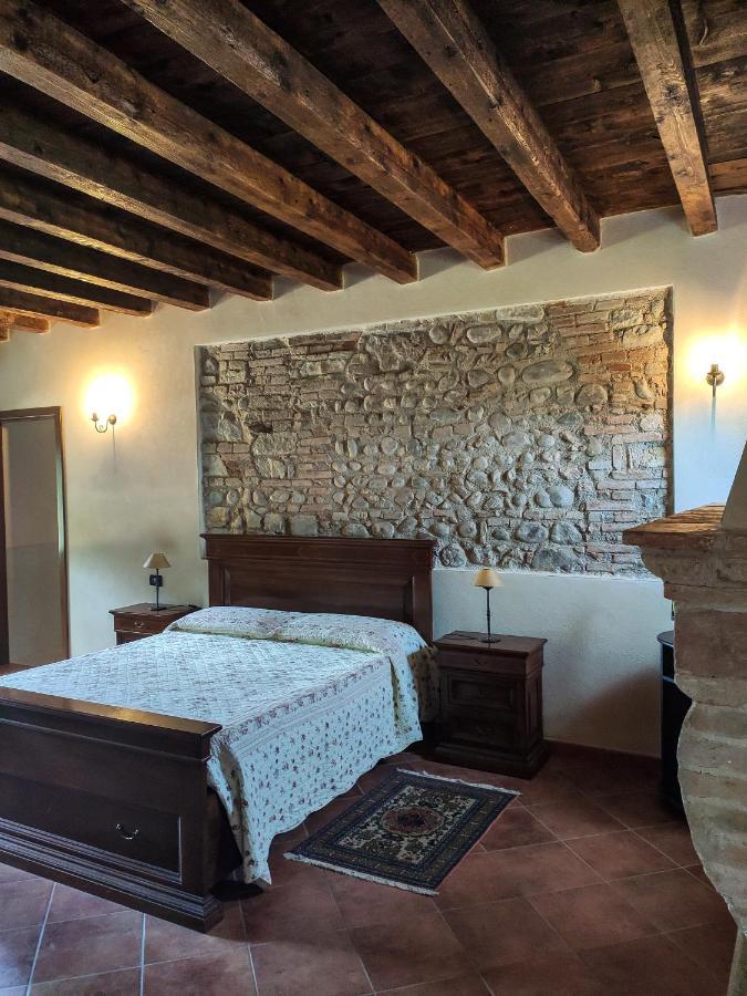 B&B Santa Cristina Монтикьяри Экстерьер фото