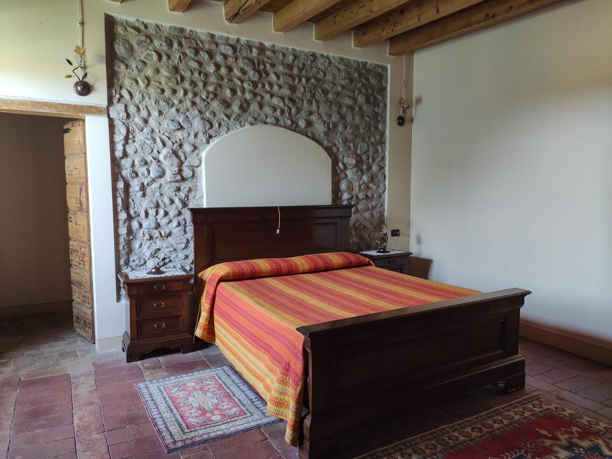 B&B Santa Cristina Монтикьяри Экстерьер фото