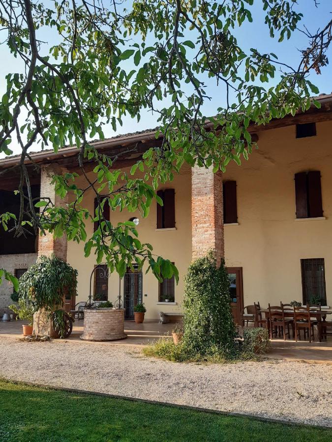 B&B Santa Cristina Монтикьяри Экстерьер фото